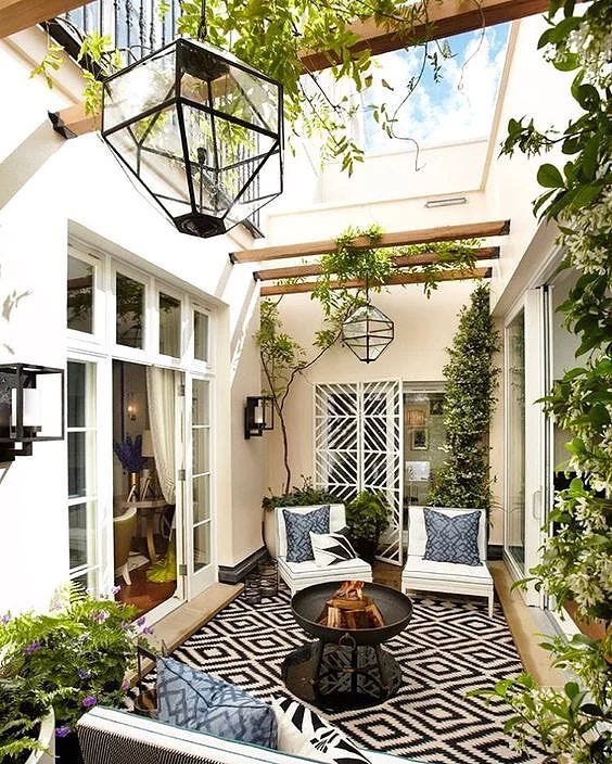 Small inner courtyard. Source: Pinterest