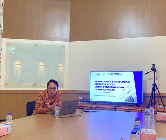 Koperasi Karyawan Mitra Husada Tingkatkan Kompetensi Lewat Pelatihan di Amikom Business Park