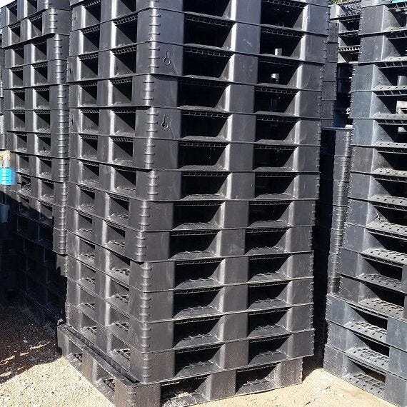 How Beneficial Are Plastic Export Pallets? Check Pros & Cons! by
