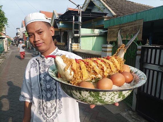 Melestarikan Tradisi Ambengan: Makna Kebersamaan di Hari Raya Idul Fitri