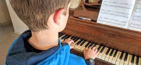 Piano Lessons In Toronto: How long does it take to learn the piano?