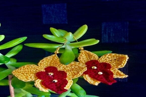 Orchid Earring