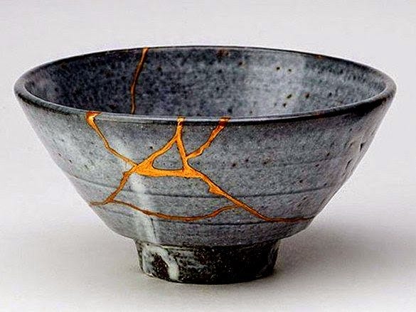 The Art of Fixing What's Broken. What Kintsugi teaches us about creative… |  by Andrew Kessler | Article Group | Medium