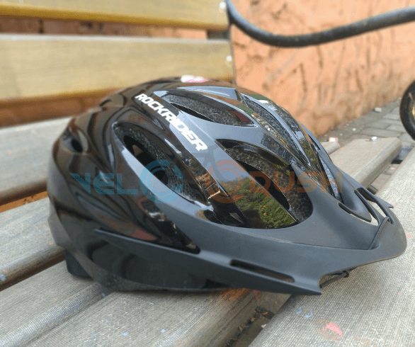 frequentie Spreekwoord bestrating Decathlon Bike Helmet Review- Rockrider ST 50 Mountain Bike Helmet | by  Velocrush India | Medium