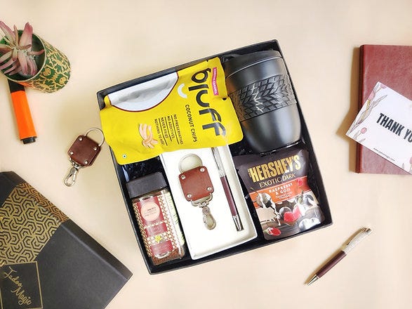 25 Best Corporate Gift Ideas for Long-Lasting Impressions | Erin...
