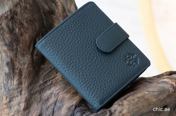 How To Spot A Fake Leather Wallet? Tips And Tricks, Chic