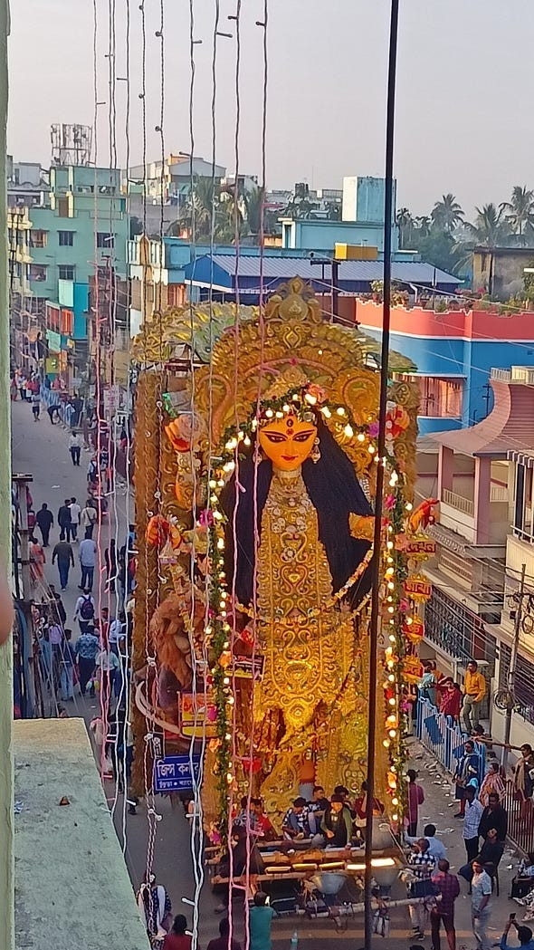 Rani Maa or Queen Mother; The second tallest idol in Chandannagar / Photo by the author