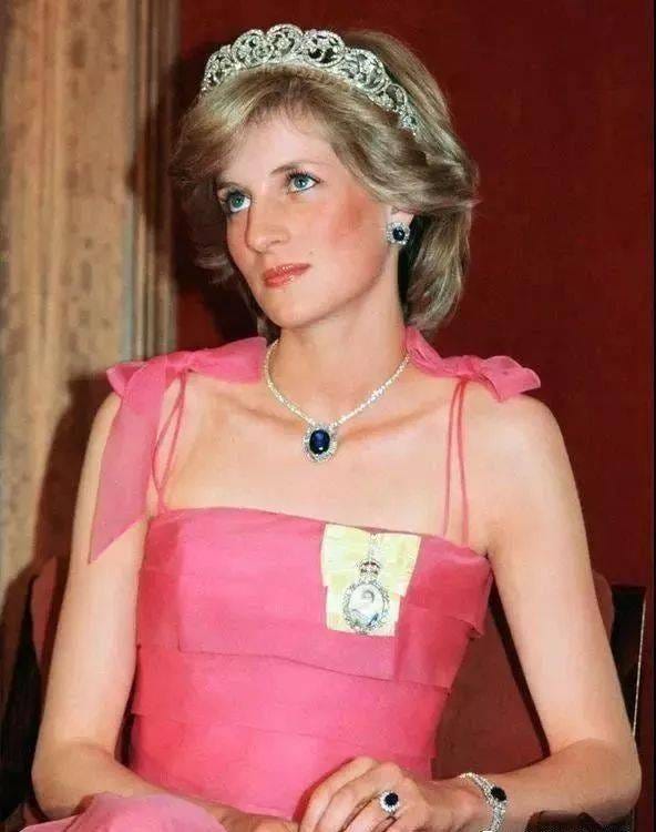 Why do royals love sapphires?. In England, noble blood is known as… by Wellhola Jewelry Medium