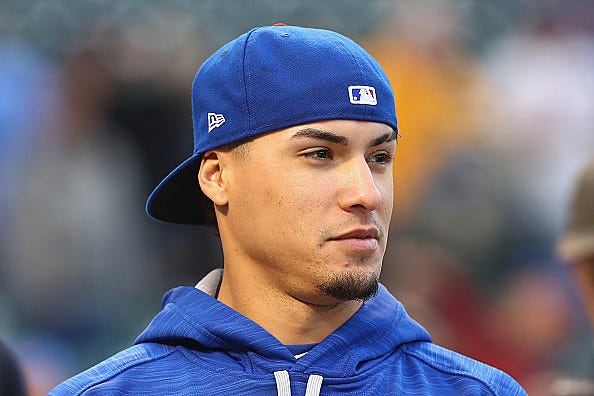 Cubs star Javier Baez gets engaged, excited for marriage, fatherhood