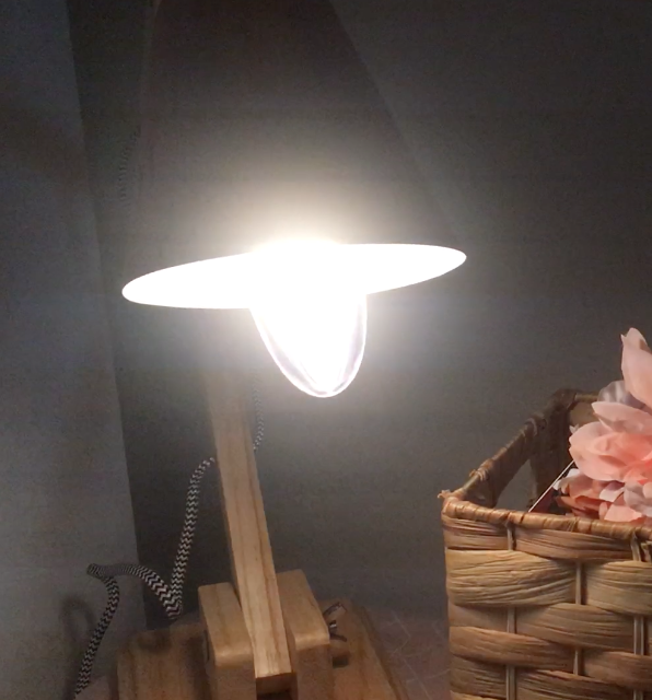 Programming a LIFX Lightbulb