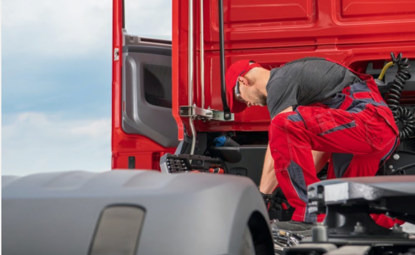 Serwis samochodów ciężarowych z LublinaMobilna pomoc drogowa TIR z Lublina — Twoje wsparcie 24/7…