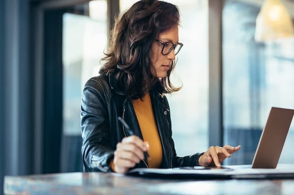6 Key Benefits of competitive intelligence