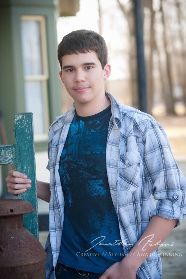 Senior Portrait Photographers Near Me For School s Seniors By senior-portrait-photographers-near-me-for-school-s-seniors-by