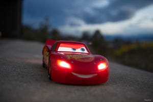 Essais Flash McQueen des Bagnoles de Sphero - Blogue Best Buy