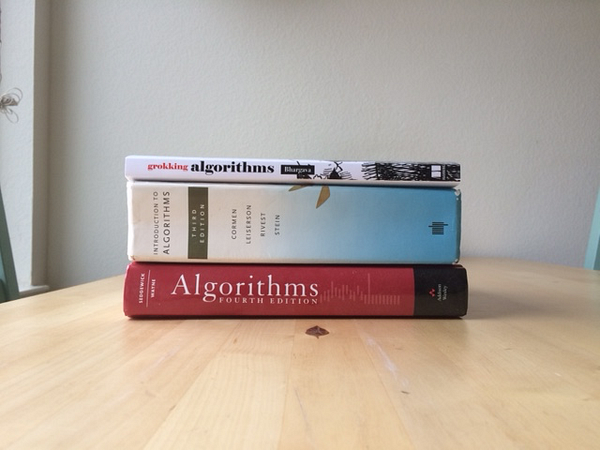 best books to learn data structures and algorithms