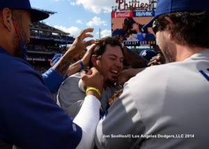 Beckett pitches no-hitter, Dodgers stop Phillies