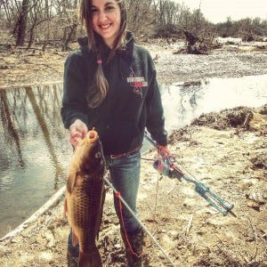 Bowfishing: A guide from a SUCCESSFUL Bowfisher-Woman, by StoneRoadMedia