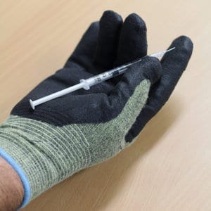 The difference between Needle and Puncture Resistance Gloves