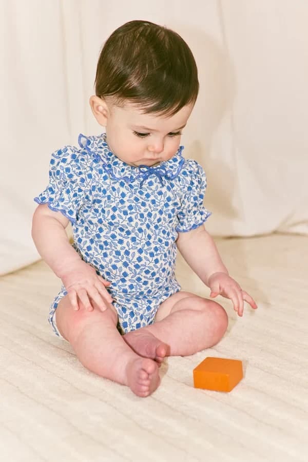 What to Look for in Baby Clothes That Actually Stay Comfortable All Day