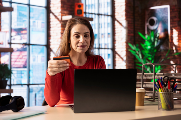 Why Pay by Credit Card Is Becoming a Practical Tool for SMBs