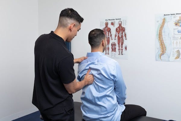 Mid Back Pain Treatment in Sydney for Lasting Relief
