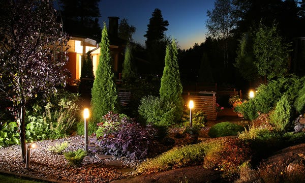 Lighting Options For Outdoor Walkways