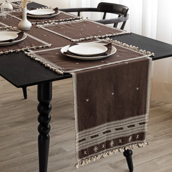 Enhance Your Dining Experience with Elegant Table Linens by houmn