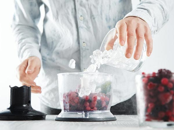 Best Blender for Crushing Ice and Frozen Fruits - 2018 Guide