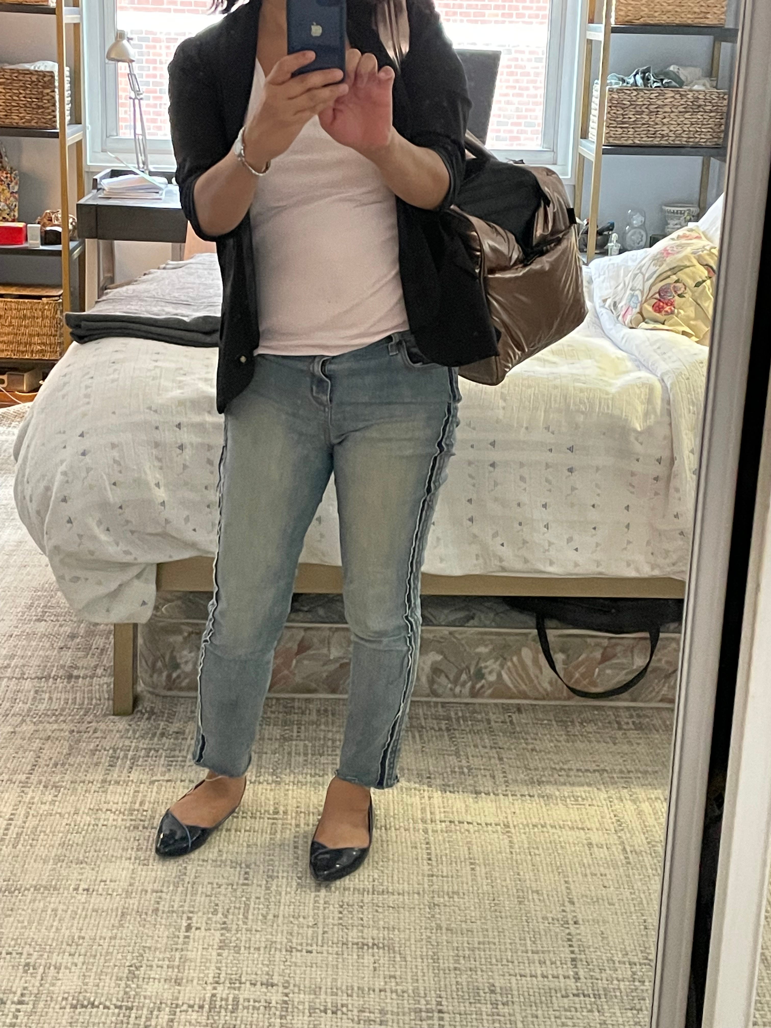AM boss flaunts travel bags that cost more than the flight?