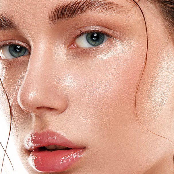 Mastering Makeup Application for Oily Skin: Step-by-Step Guide  by 