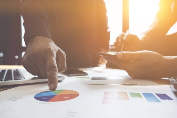 Project Management Tracking Software: Essential Features and Benefits ...