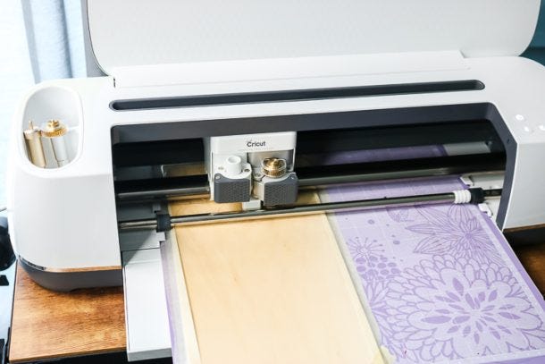 How to Engrave With Cricut Maker? [A Complete Guide]