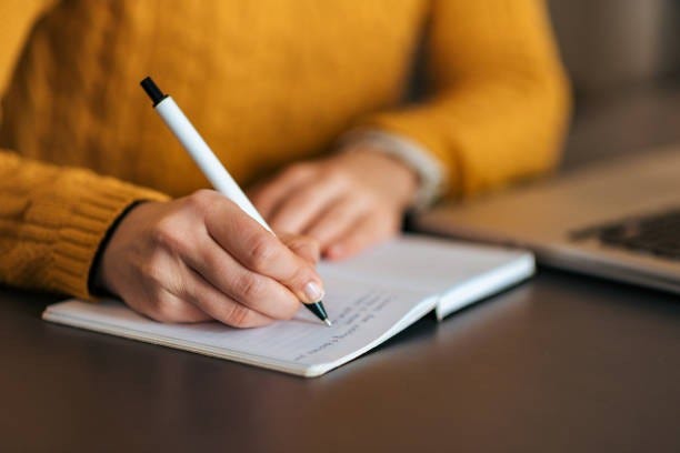 Hire Top Freelance Article Writers in India: Complete Guide for Businesses & Startups