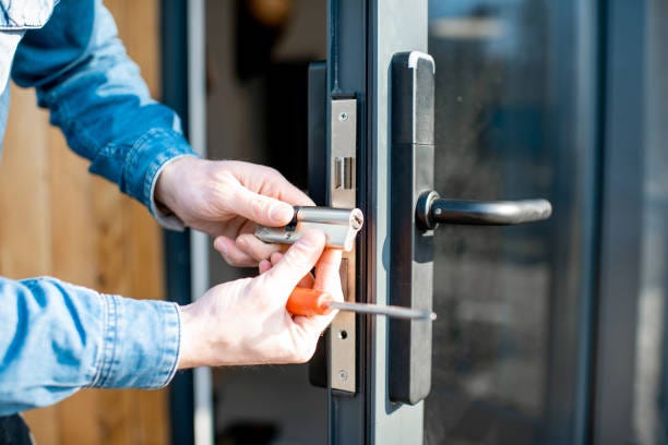 What Makes a Locksmith Service Trusted by Homeowners, Drivers, and Businesses?