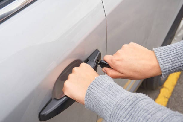 Car Lockout Services in Corolla, NC: The Complete Unlocking Process Explained