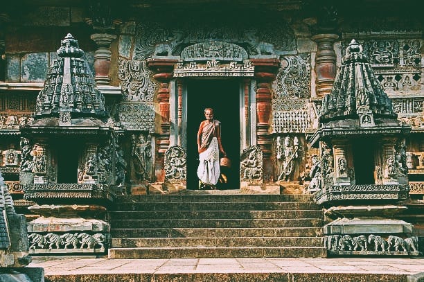 Best Sculptures of Hoysala Architecture