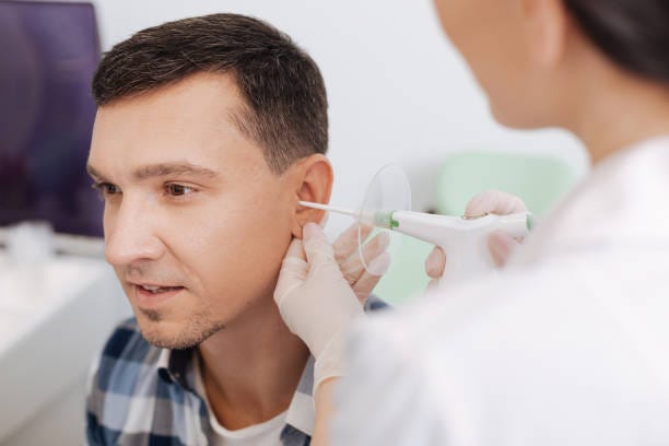 How an Ear Microsuction Specialist Bristol Helps Restore Clear Hearing
