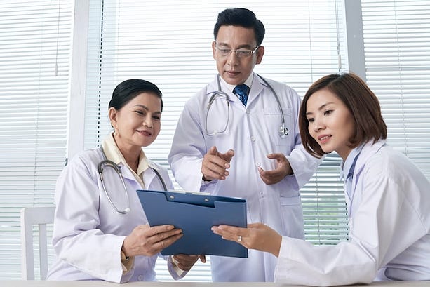 Exploring the Clinical Associate (Medical Officer) SG02 Role in Singapore's  Healthcare Landscape