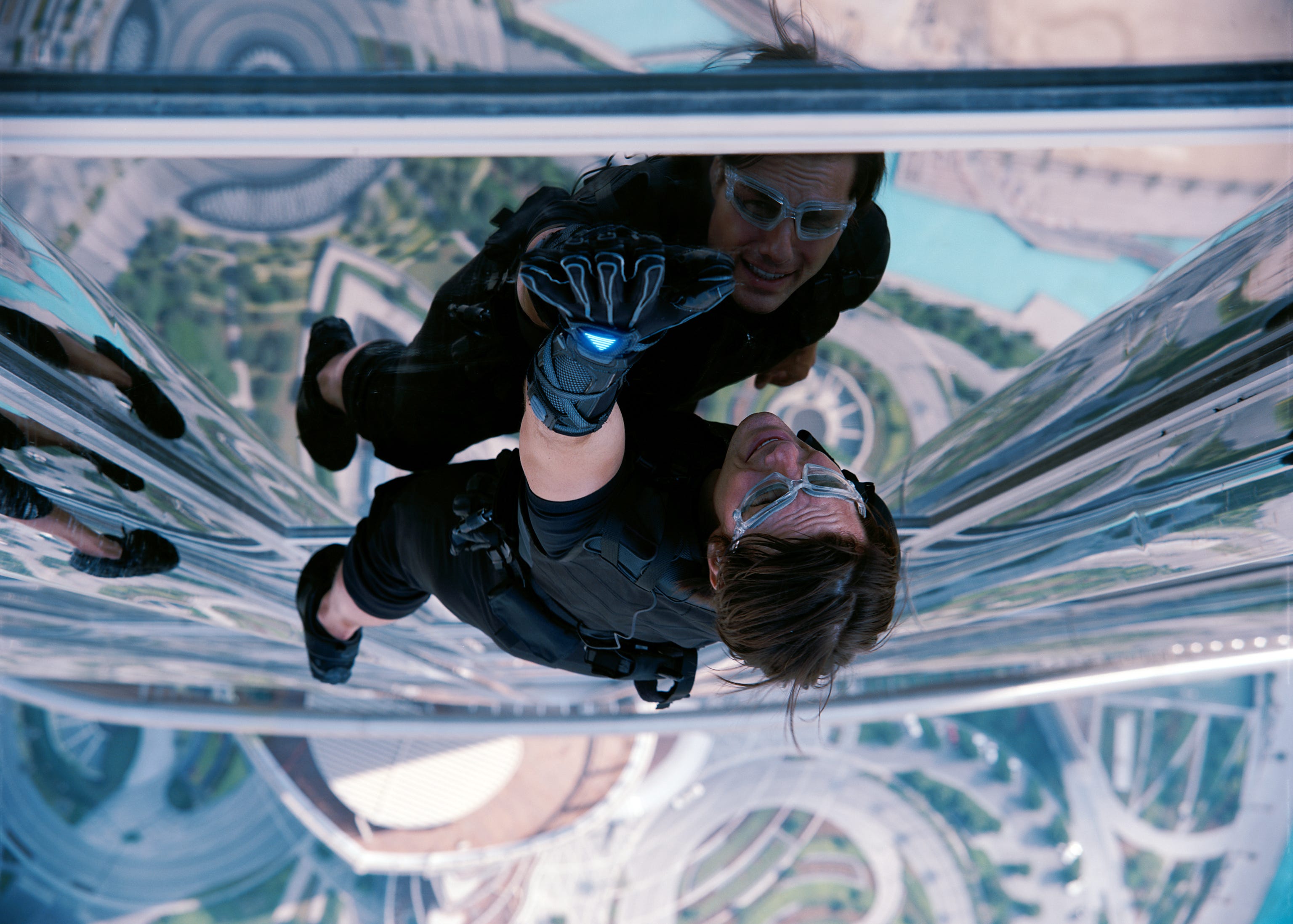 A FRANCHISE NEWBIE REVIEWS 'MISSION: IMPOSSIBLE — GHOST PROTOCOL