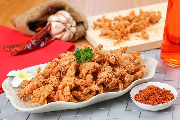 Menikmati Kelezatan Jamur Crispy: Camilan Lezat dengan Beragam Kreasi