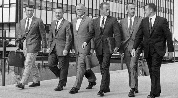 Andando que es gerundio: la lista de los 12 peatones más odiosos