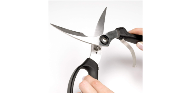 OXO Good Grips Poultry Shears Review: Sharp, Safe, and Kitchen-Ready