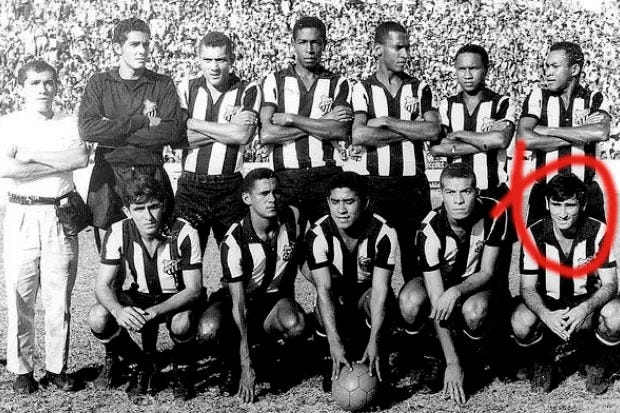 Ex-Atlético é o único brasileiro no time do ano do Campeonato