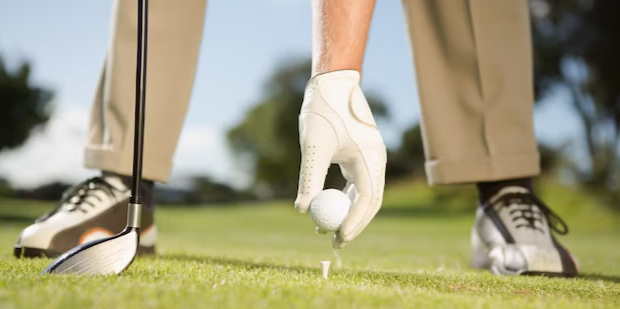 Was passiert wirklich wenn ein Golfball mit 150 km/h auf das Clubface trifft