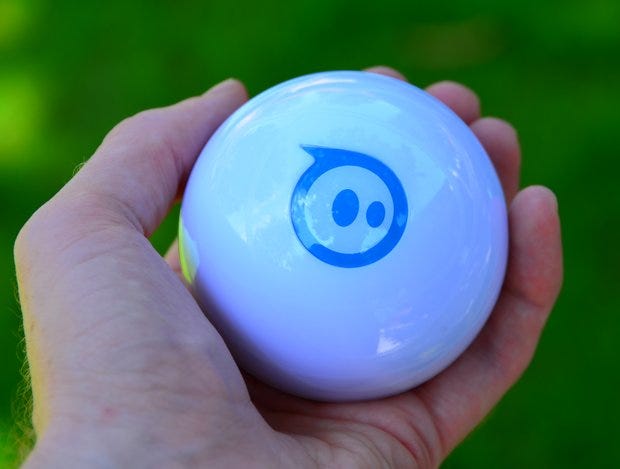O bir süper akıllı top! Sphero 2.0 | by Cengizhan Sönmez | Medium