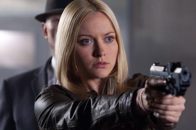 Review: Revisiting Fringe 5x04: “The Bullet That Saved the World”