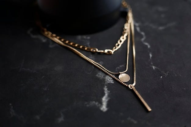 deligate necklace