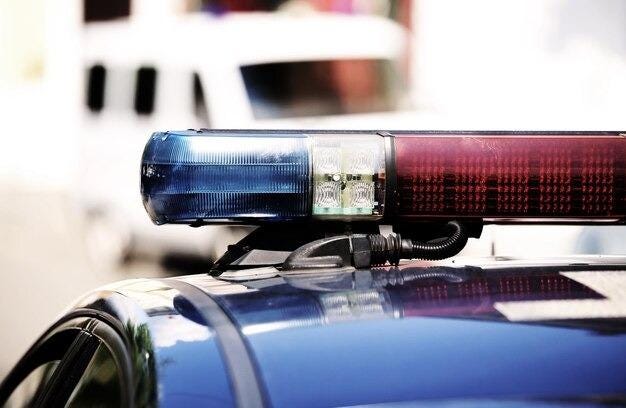 Extorsão frustrada, furto de veículo e prisões de foragidos marcam a quarta-feira