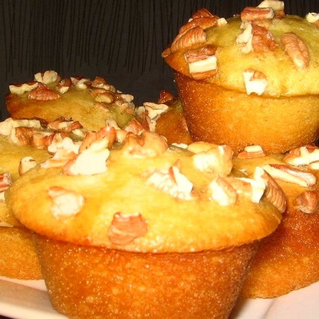 Muffins as tasty as butter tarts without the calories. Rum or butterscotch flavorings make tasty variations.