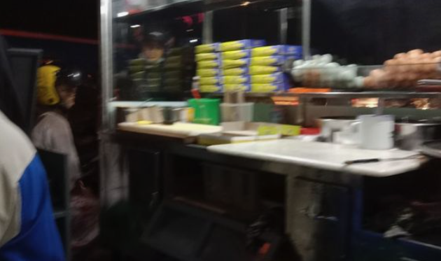Yang Kusuka Bukan Martabak Keju.